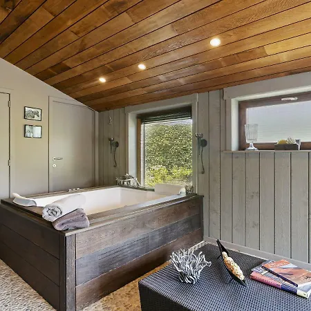 ヴィラ Luxury Villa With Sauna In Westende Belgium ミデルケルケ
